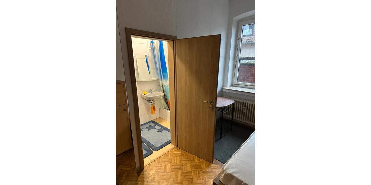Etagenwohnung Ronnenberg - 2 Zimmer, 25 m&sup2;, 900&euro; | Angebot:26239068