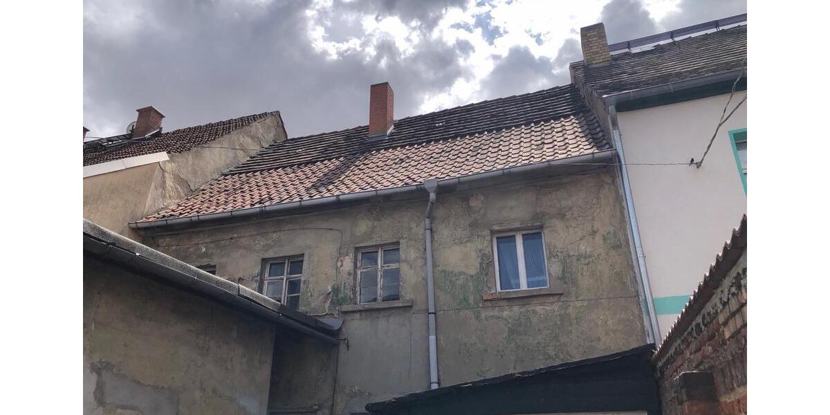 Reihenhaus Halle (Saale) - 10 Zimmer, 135 m&sup2;, 400&euro; | Angebot:25616087