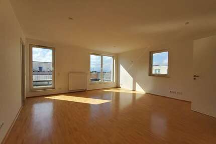 Wohnung zum Mieten in Hannover 1.190 € 124.49 m² 4 zimmer