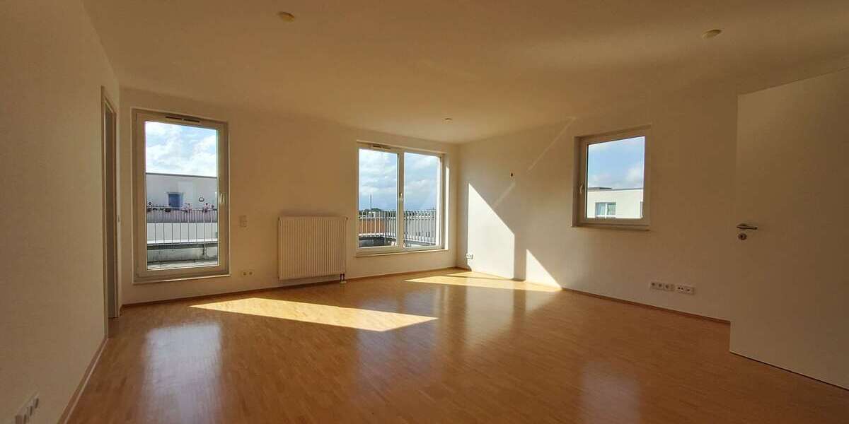 Wohnung zum Mieten in Hannover 1.190 € 124.49 m² 4 zimmer