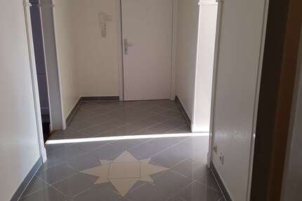 Wohnung Neumünster Innenstadt - 3 Zimmer, 88 m&sup2;, 800&euro; | Angebot:26016777