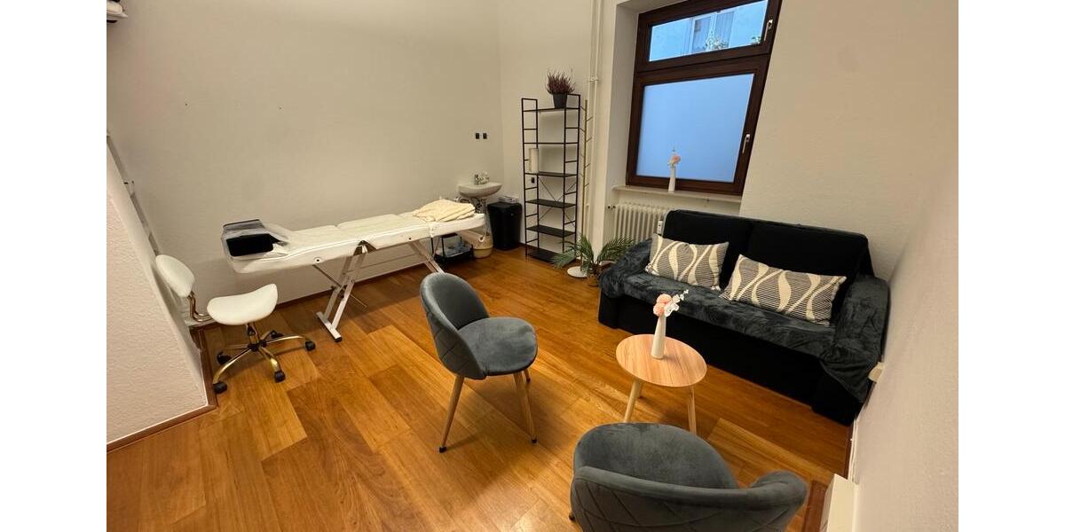 Gewerbeobjekt Freiburg im Breisgau - 250&euro; | Angebot:26543993