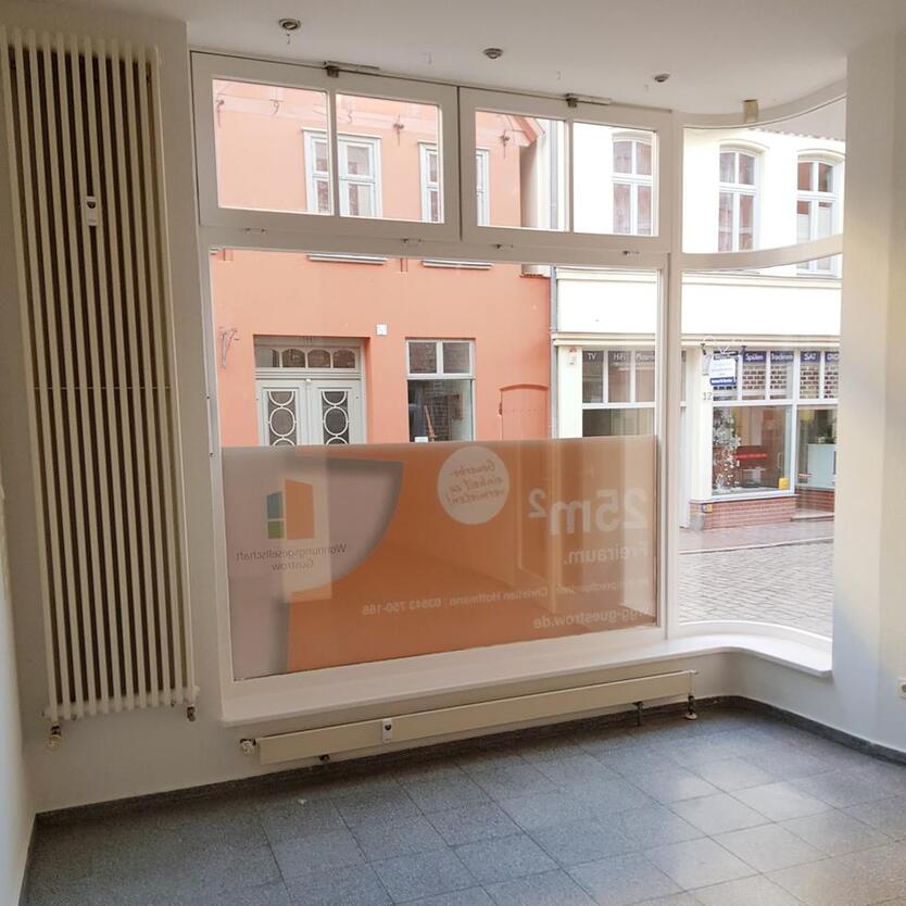 geräumige Gewerbeeinheit in attraktiver zentraler Lage! zimmer