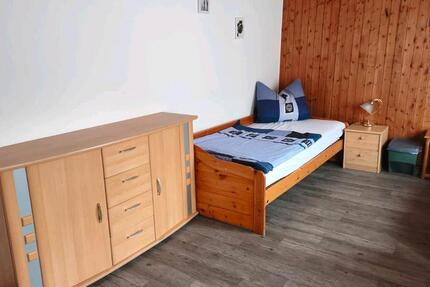 Wohnen auf Zeit Brome - 3 Zimmer, 100 m&sup2;, 25&euro; | Angebot:26292673