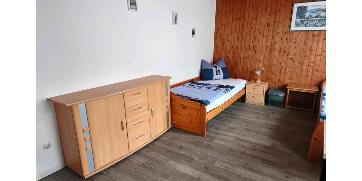 Wohnen auf Zeit Brome - 3 Zimmer, 100 m&sup2;, 25&euro; | Angebot:26292673