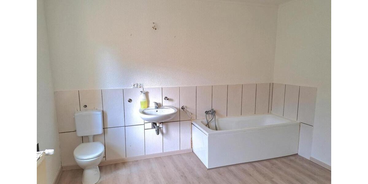 Erdgeschoßwohnung Leupoldsgrün - 2 Zimmer, 70 m&sup2;, 560&euro; | Angebot:25207644