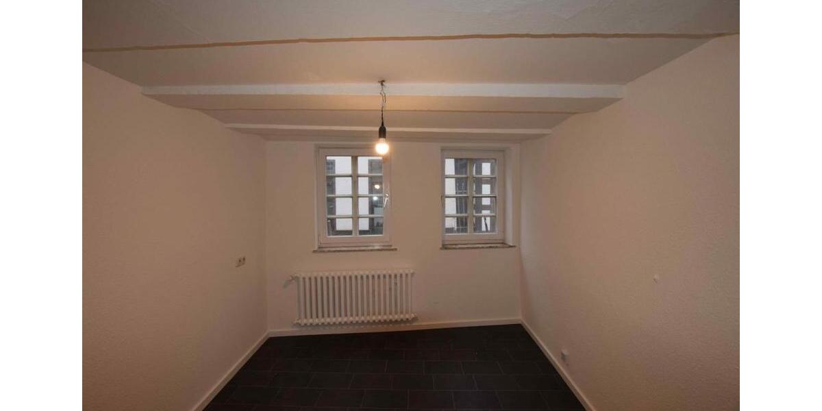 Erdgeschoßwohnung Hameln - 4 Zimmer, 145 m&sup2;, 1.015&euro; | Angebot:22598294