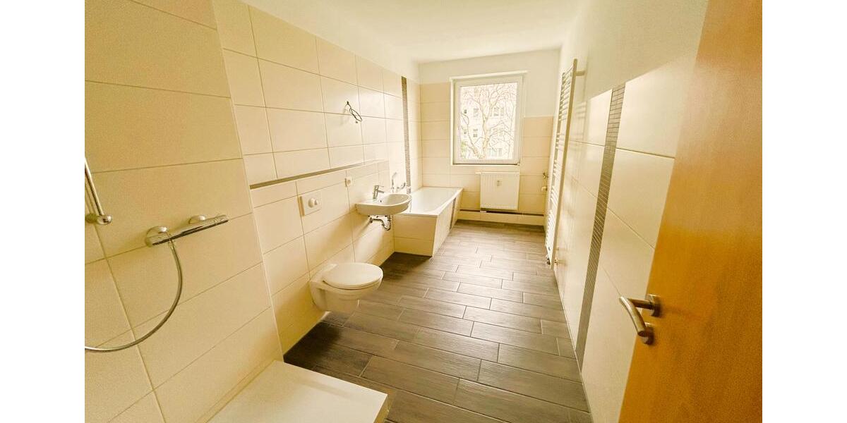 Eine tolle 2-Raum-Komfortwohnung im Hochparterre, alles neu. 2 zimmer