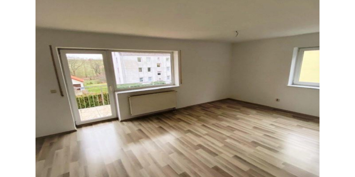 Erdgeschoßwohnung Döbeln - 2 Zimmer, 65 m&sup2;, 410&euro; | Angebot:25519071