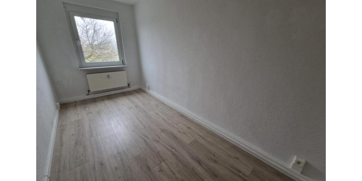 Etagenwohnung Oebisfelde-Weferlingen Döhren - 4 Zimmer, 71 m&sup2;, 392&euro; | Angebot:26235241