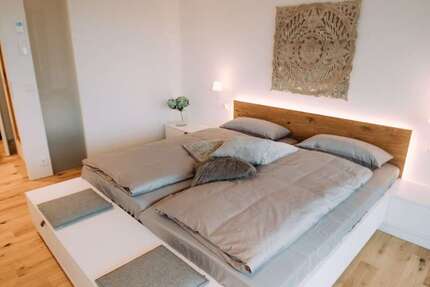 Wohnung Freiburg Brühl - 2 Zimmer, 57 m&sup2;, 1.400&euro; | Angebot:27525175