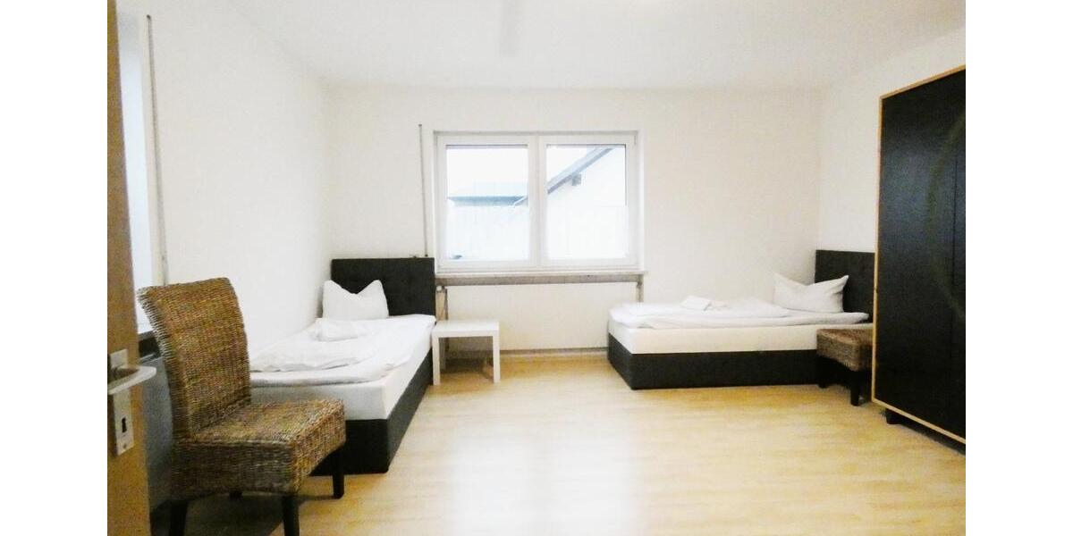 Wohnen auf Zeit Schwandorf - 3 Zimmer, 110 m&sup2;, 17&euro; | Angebot:18427588