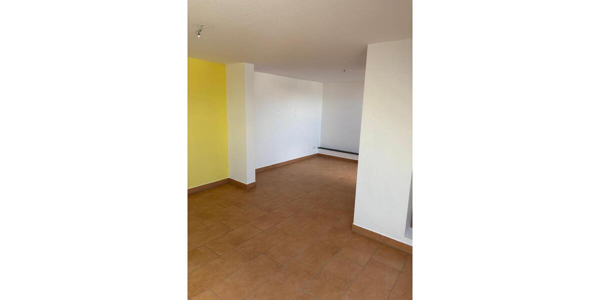 Dachgeschoßwohnung Ortenberg - 3 Zimmer, 97 m&sup2;, 880&euro; | Angebot:26420253