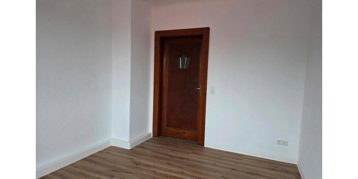 Etagenwohnung Großröhrsdorf - 3 Zimmer, 72 m&sup2;, 590&euro; | Angebot:25402571