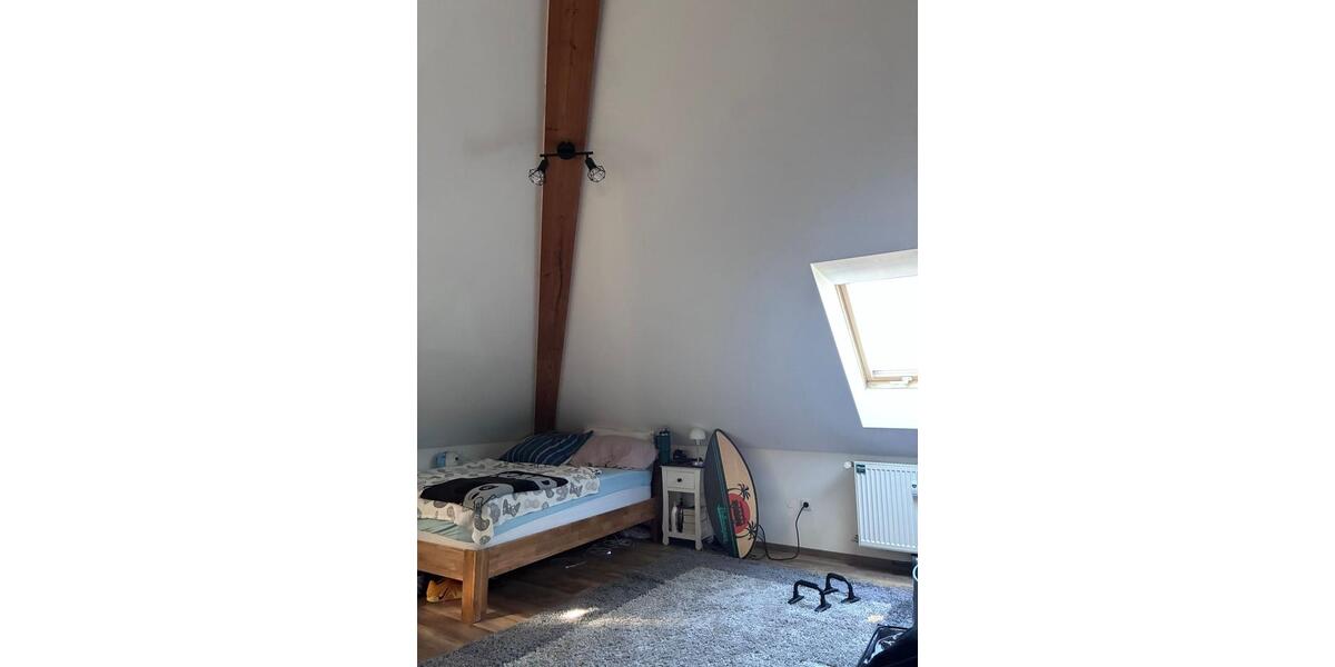 Dachgeschoßwohnung Parsberg - 4 Zimmer, 120 m&sup2;, 1.100&euro; | Angebot:25309363