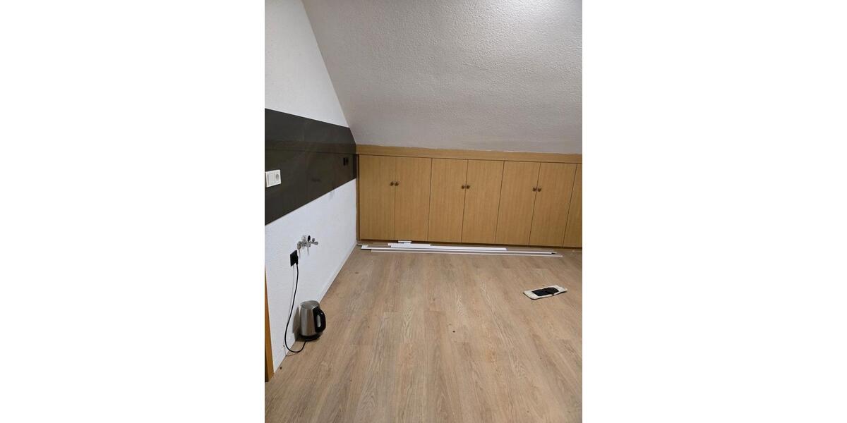 Dachgeschoßwohnung Osann-Monzel Monzel - 3 Zimmer, 100 m&sup2;, 1.250&euro; | Angebot:25085624