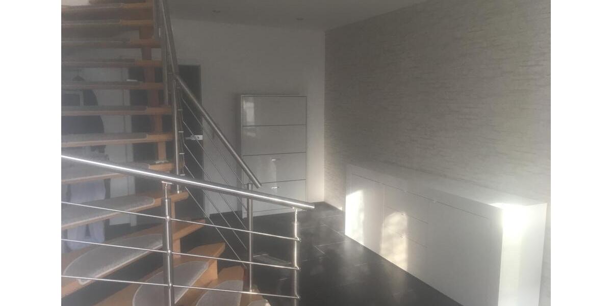 Maisonettenwohnung Pfullingen - 3.5 Zimmer, 131 m&sup2;, 950&euro; | Angebot:26581377
