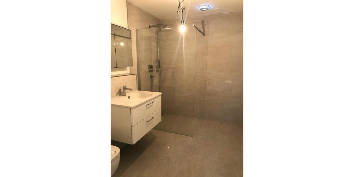 Einfamilienhaus Dreieich - 9 Zimmer, 300 m&sup2;, 4.200&euro; | Angebot:26336525