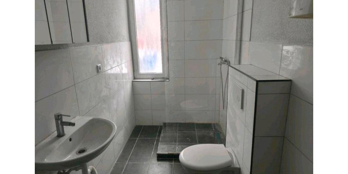 Erdgeschoßwohnung Völklingen - 2 Zimmer, 65 m&sup2;, 600&euro; | Angebot:25934950