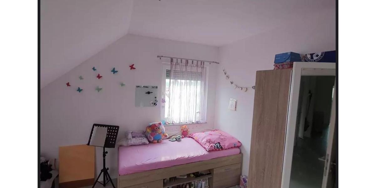 Dachgeschoßwohnung Bad Rappenau - 4 Zimmer, 125 m&sup2;, 1.350&euro; | Angebot:26416215