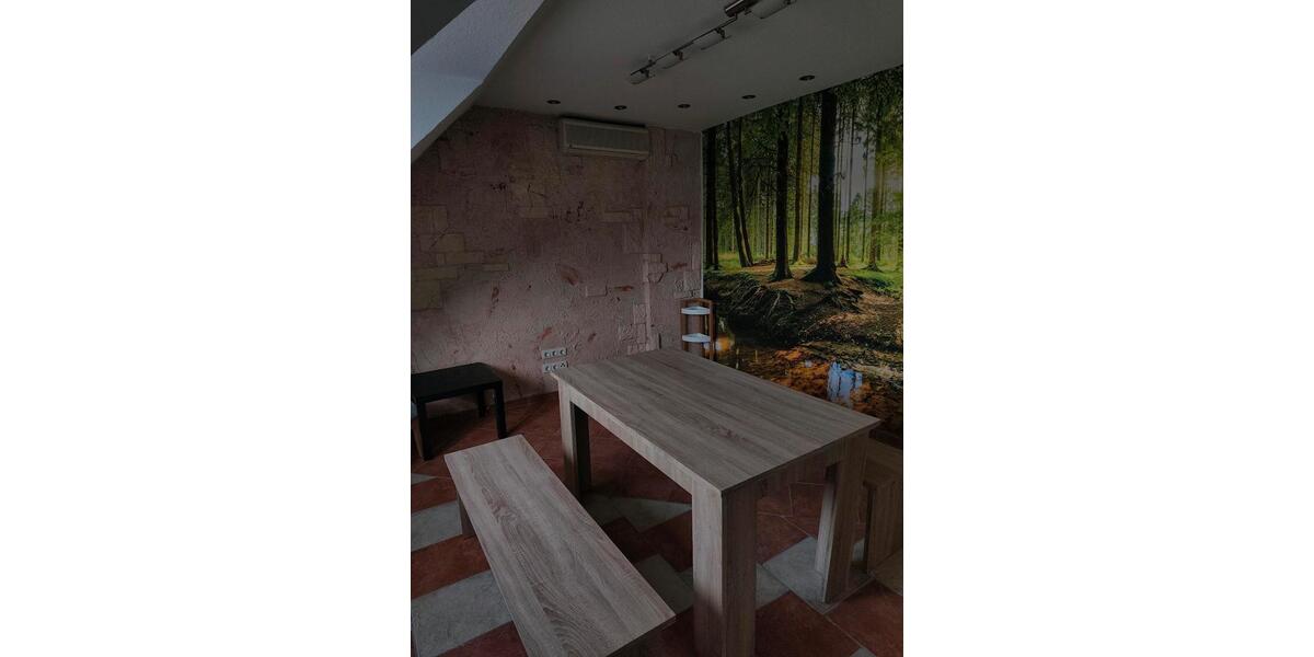 Dachgeschoss WG Wohnung 4,5 Raum 4 zimmer