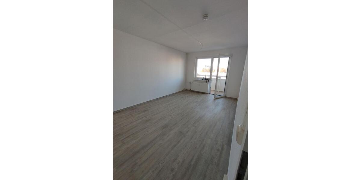 Etagenwohnung Stendal - 3 Zimmer, 76 m&sup2;, 520&euro; | Angebot:26727073