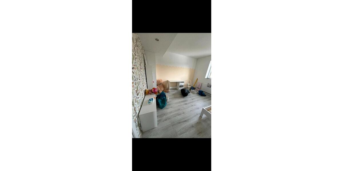 Dachgeschoßwohnung Düren - 3 Zimmer, 67 m&sup2;, 870&euro; | Angebot:25994261