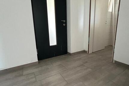 Wohnung Nittendorf - 2.5 Zimmer, 64 m&sup2;, 950&euro; | Angebot:26603753