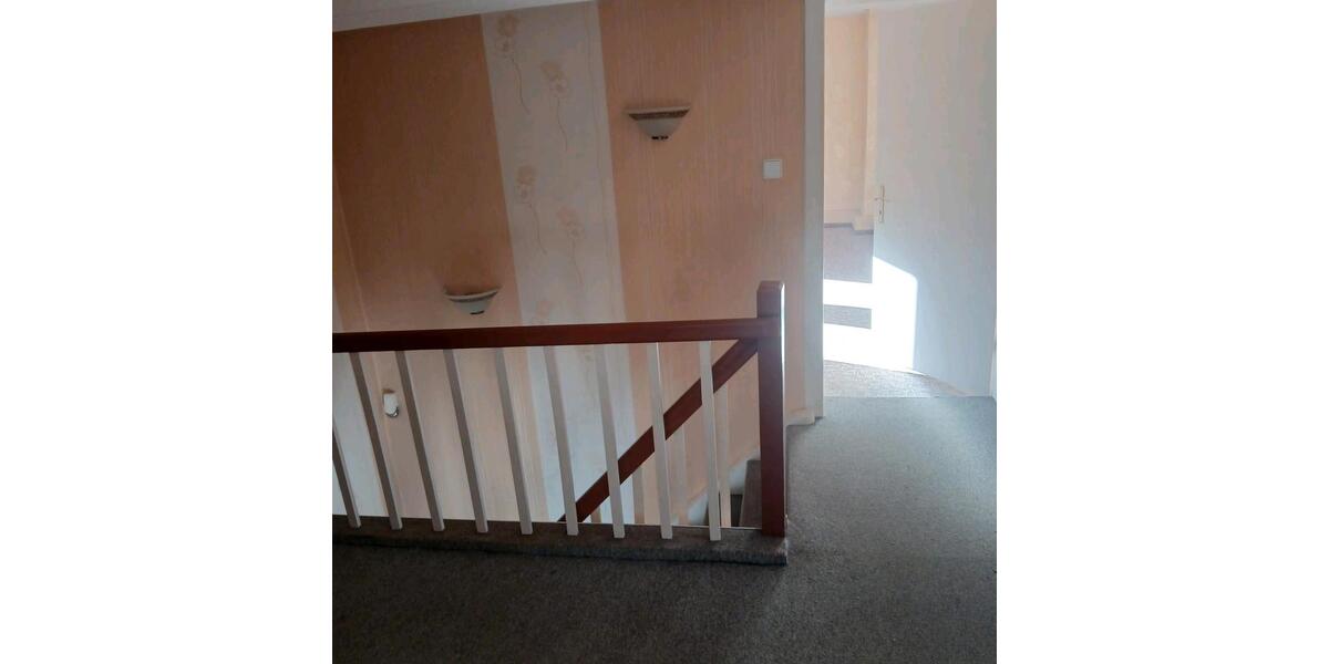 Etagenwohnung Calvörde Wegenstedt - 7 Zimmer, 210 m&sup2;, 950&euro; | Angebot:25297798