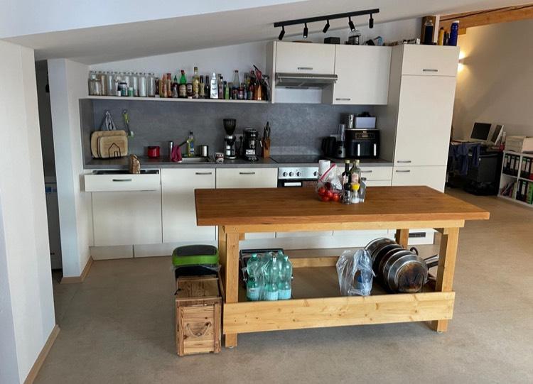 Dachgeschoßwohnung Tittmoning - 1 Zimmer, 103 m&sup2;, 1.100&euro; | Angebot:25962903