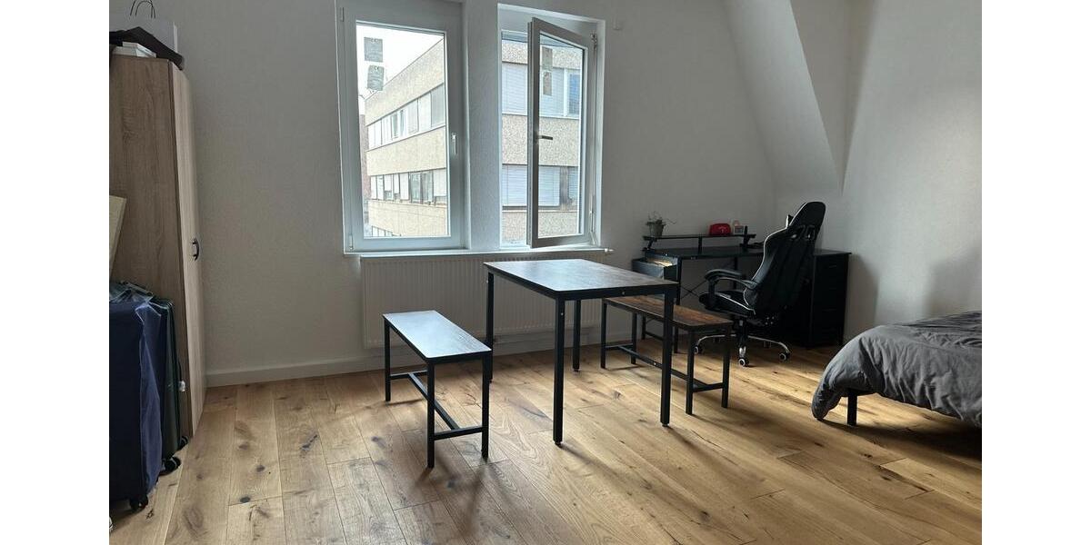Wohnen auf Zeit Esslingen am Neckar - 1 Zimmer, 21 m&sup2;, 558&euro; | Angebot:25647116