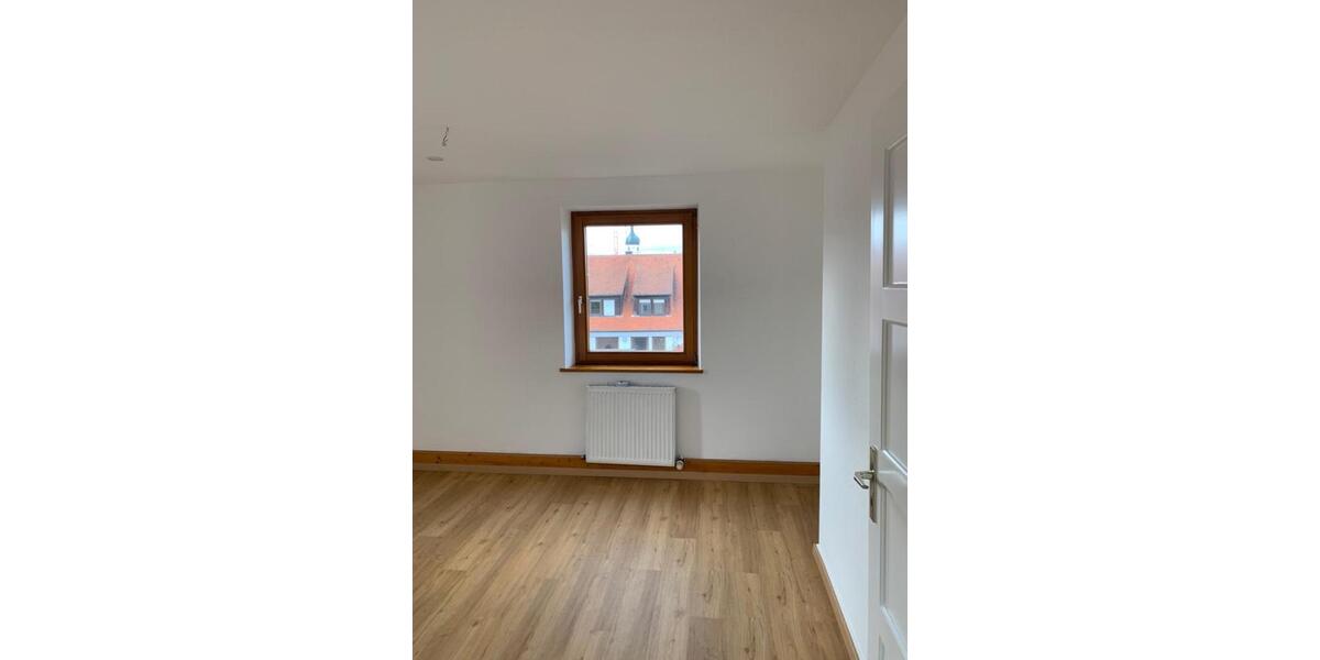 Dachgeschoßwohnung Mengen - 2 Zimmer, 58 m&sup2;, 580&euro; | Angebot:24742878