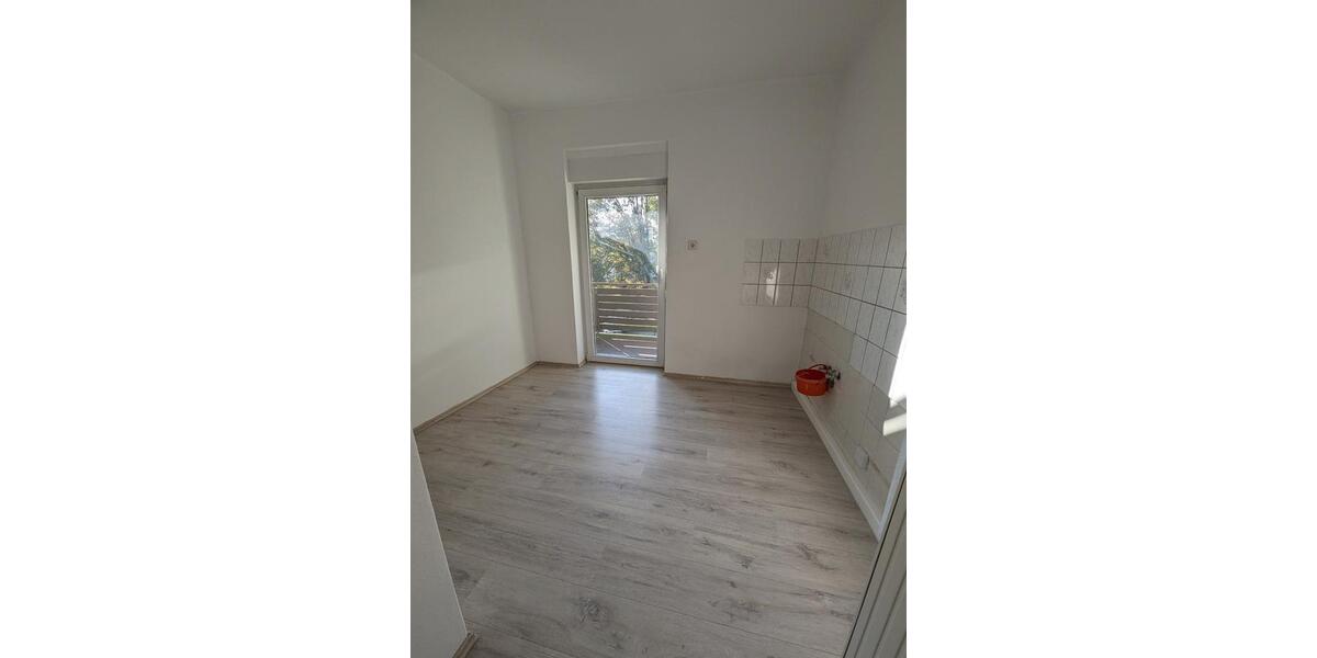 Etagenwohnung Bennewitz - 3 Zimmer, 69 m&sup2;, 599&euro; | Angebot:24747657