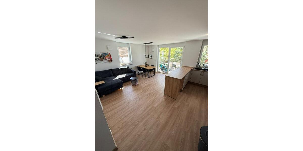 Erdgeschoßwohnung Altenstadt an der Waldnaab - 3 Zimmer, 72 m&sup2;, 990&euro; | Angebot:26350205