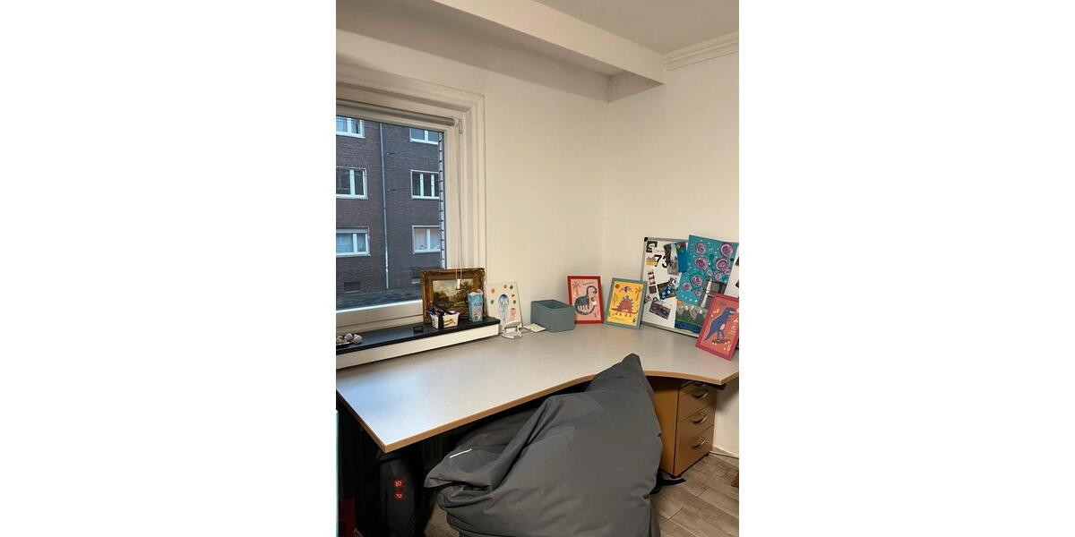 Wohnen auf Zeit Düsseldorf Stadtbezirk 8 - 5 Zimmer, 25 m&sup2;, 600&euro; | Angebot:24846029