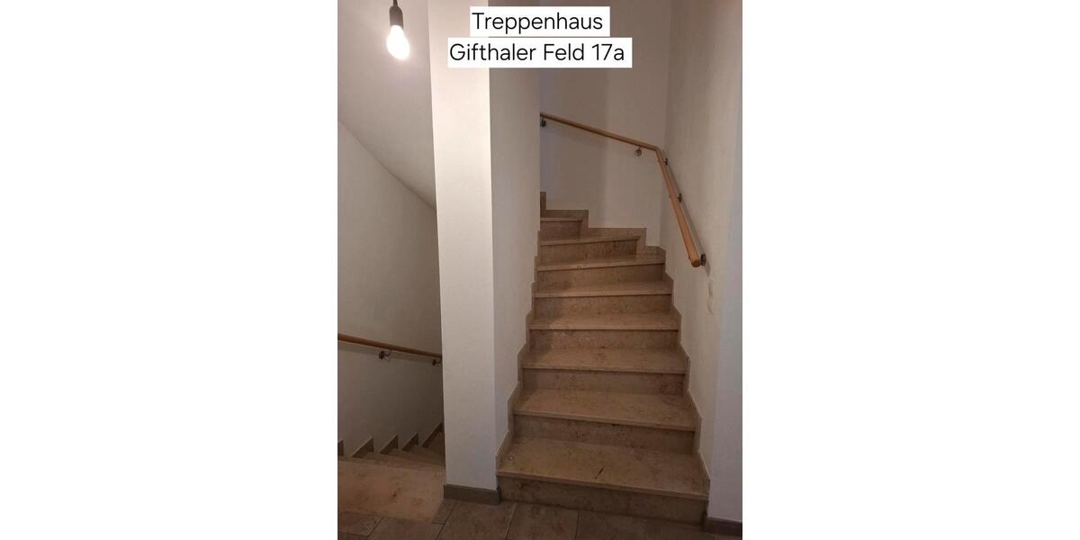 Doppelhaushälfte Wurmsham - 6 Zimmer, 140 m&sup2;, 1.600&euro; | Angebot:25994825