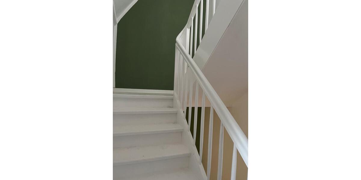 Freistehendes Einfamilienhaus mit großen Garten am Hang 4 zimmer