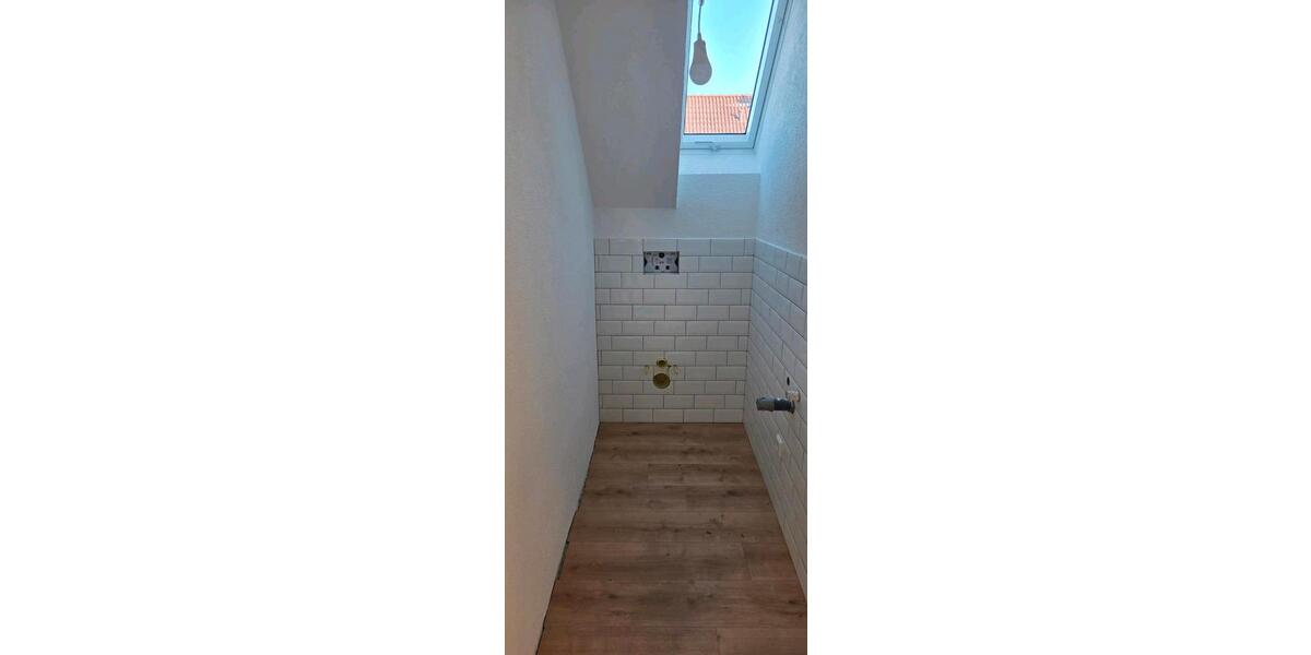 Dachgeschoßwohnung Rainau - 4 Zimmer, 112 m&sup2;, 1.250&euro; | Angebot:24469054