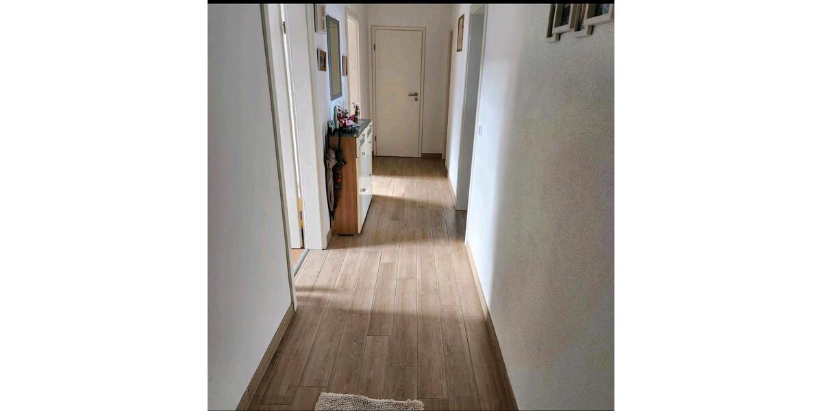 Etagenwohnung Baar-Ebenhausen Ebenhausen - 3 Zimmer, 89 m&sup2;, 1.350&euro; | Angebot:26263131