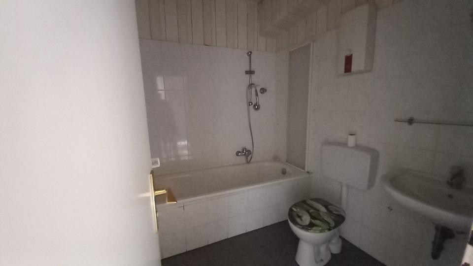 Etagenwohnung Duisburg Beeck - 3 Zimmer, 62 m&sup2;, 309&euro; | Angebot:24600350