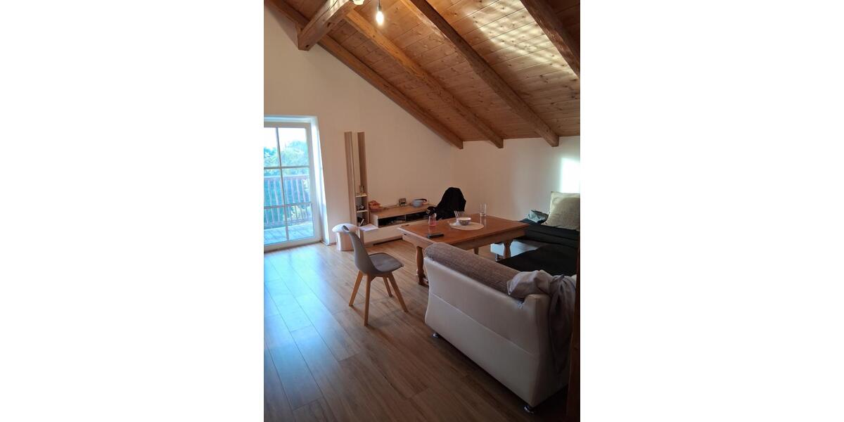 2-Zimmer Dachgeschosswohnung mit Galerie und Balkon in Edling 2 zimmer