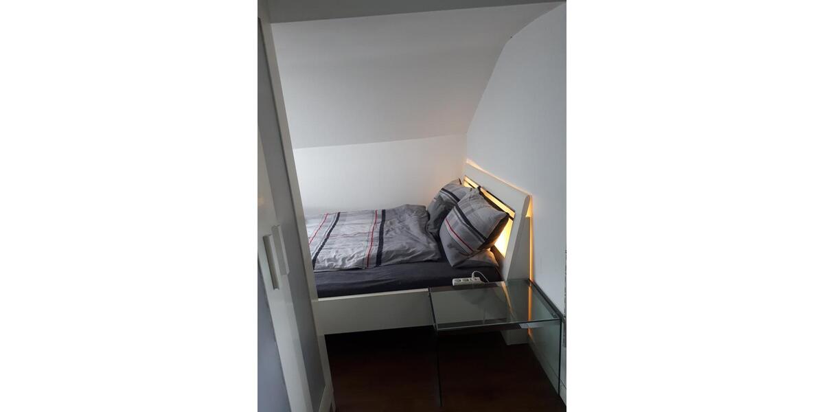 Wohnen auf Zeit Dortmund Huckarde - 6 Zimmer, 200 m&sup2;, 555&euro; | Angebot:26686642