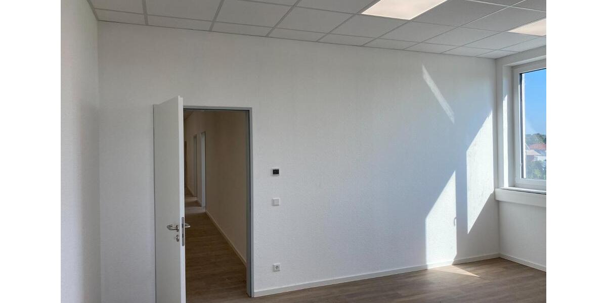 Gewerbeobjekt Bischofsheim - 3.100&euro; | Angebot:23228429