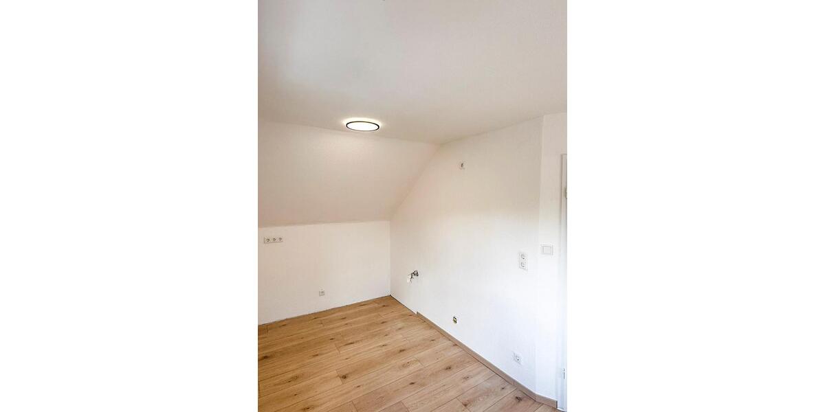 Dachgeschoßwohnung Wickede (Ruhr) - 3 Zimmer, 55 m&sup2;, 695&euro; | Angebot:26534182