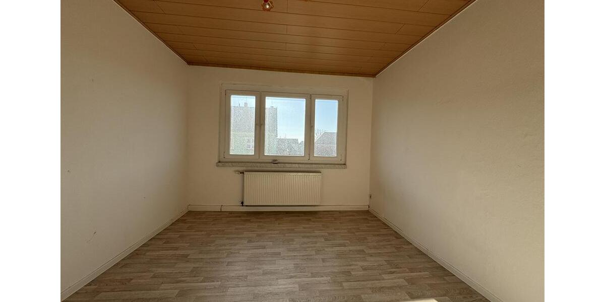 Etagenwohnung Nienburg (Saale) - 3 Zimmer, 57 m&sup2;, 330&euro; | Angebot:26251281