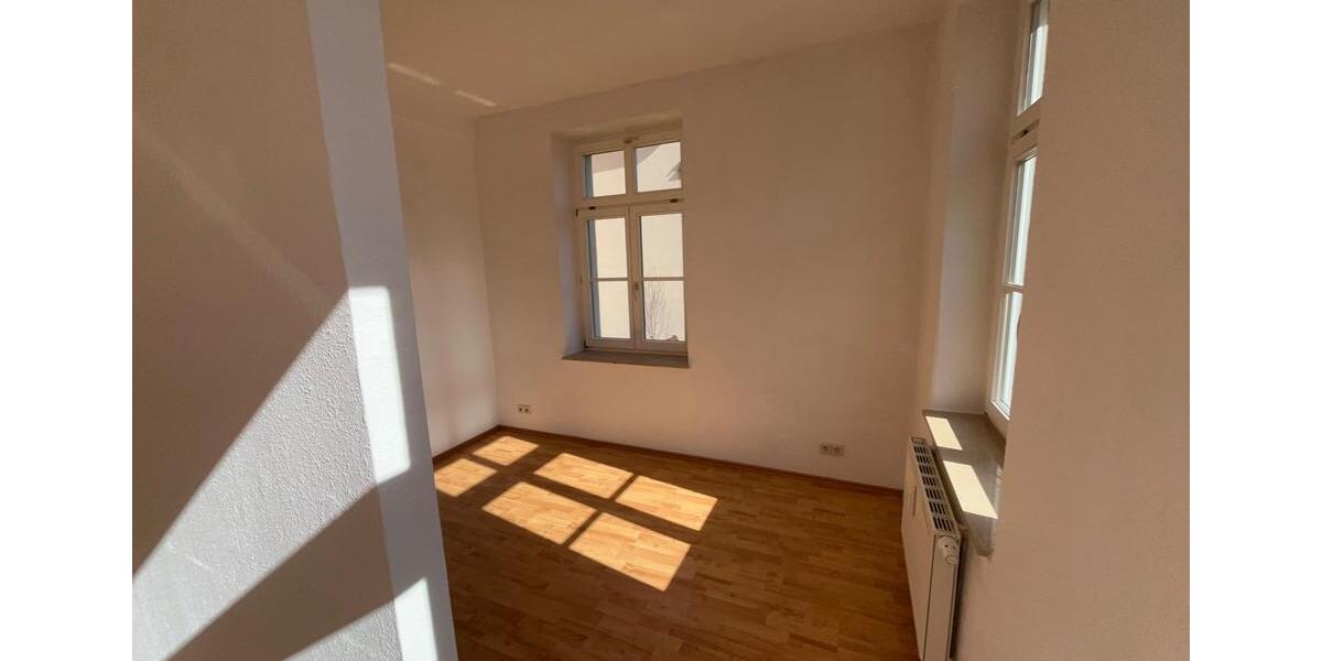 Etagenwohnung Lichtenstein (Sachsen) - 1 Zimmer, 43 m&sup2;, 231&euro; | Angebot:23901206