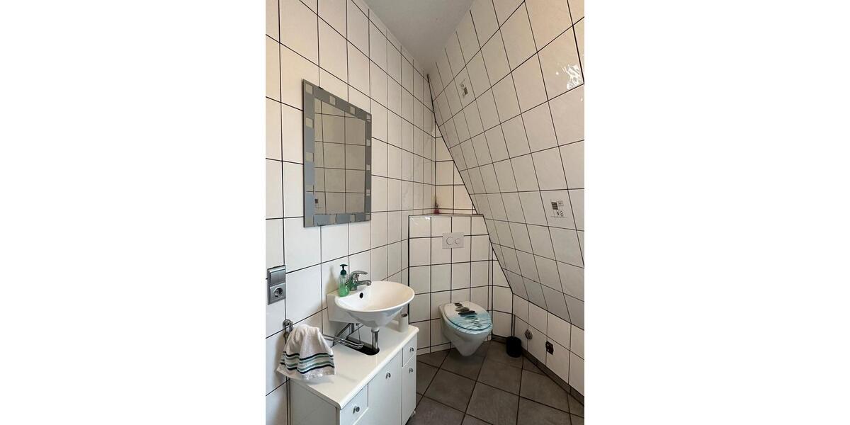Dachgeschoßwohnung Kleve - 1 Zimmer, 15 m&sup2;, 380&euro; | Angebot:25988638