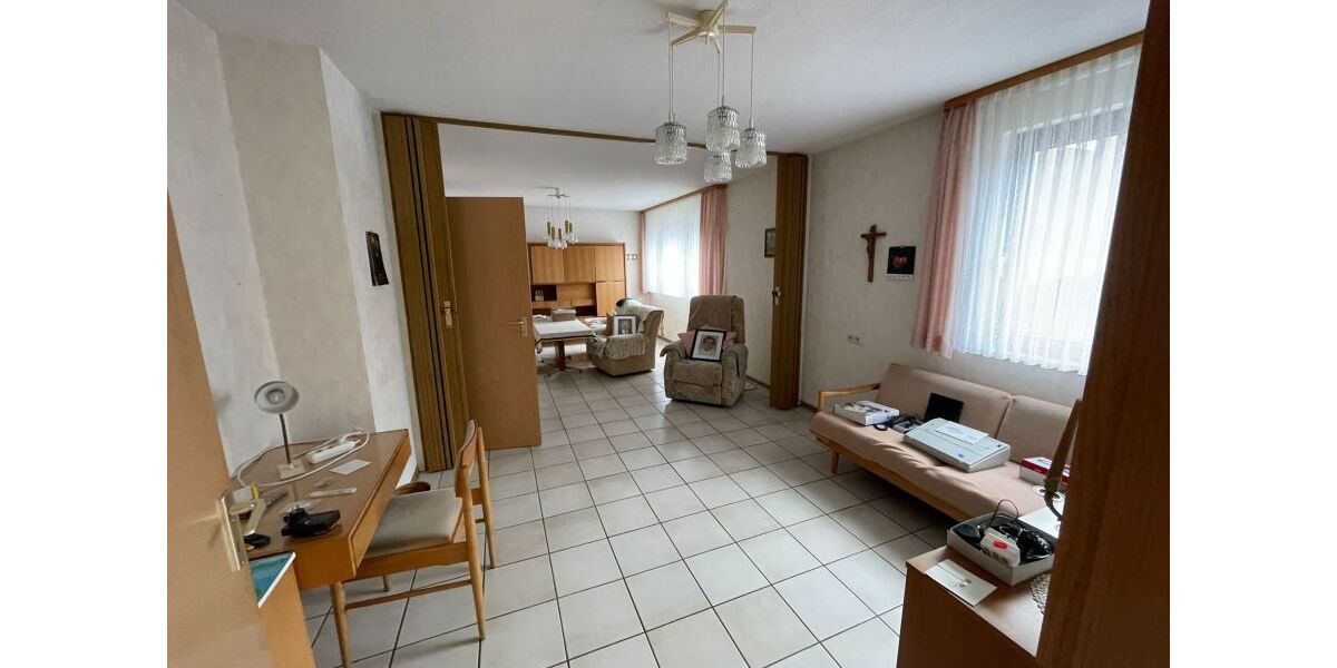 Freistehendes Haus zu vermieten in ruhiger, sonniger Lage mit Garten, Garage, Einfahrt und Terrasse - Einfamilienhaus Reinheim | Angebot:26940935