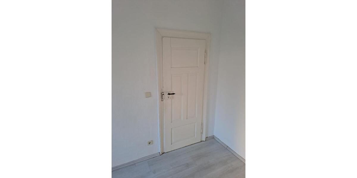 Erdgeschoßwohnung Roßwein - 3 Zimmer, 75 m&sup2;, 335&euro; | Angebot:25902808