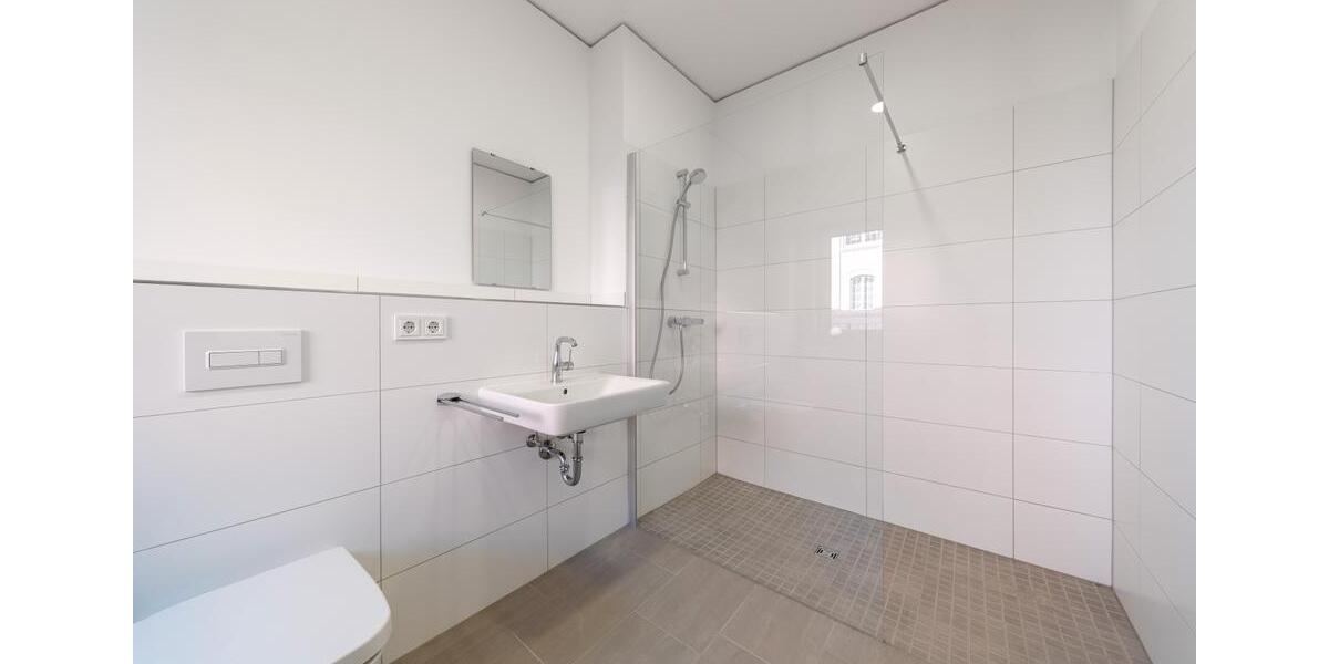 Etagenwohnung Halle (Saale) Gesundbrunnen - 5 Zimmer, 122 m&sup2;, 1.529&euro; | Angebot:26097644